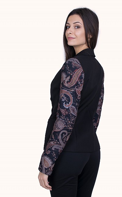 Black Women's Elegant Jacket 21563 / 2022 Black Women's Elegant Jacket 21563 / 2022